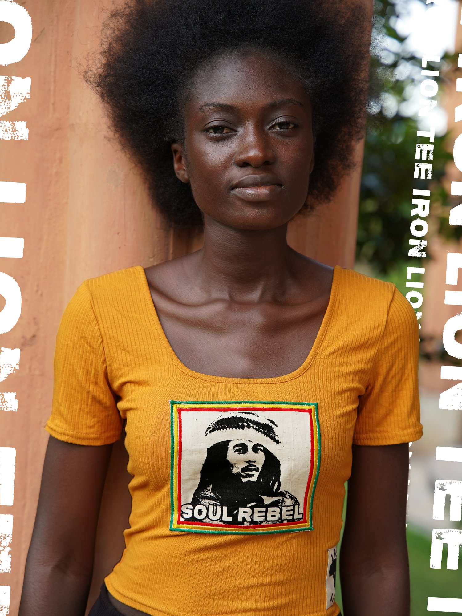 Crop top à manches Bob Marley